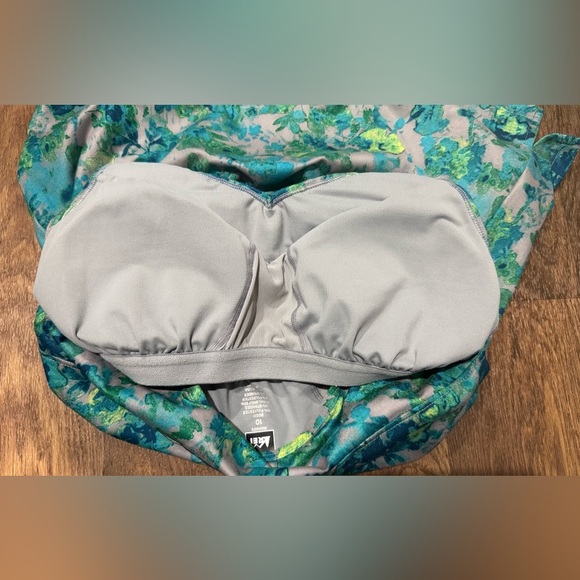 REI Tank Top Women Green Blue Floral Built In Shelf Bra Grey Strappy Size 10 - Picture 7 of 8